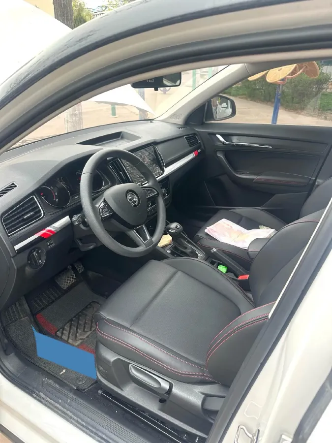 2022 Skoda Kamiq 1.5L 112HP L4 6AT,autocango,china used car exporter,china ev exporter,chinese used car exporter,chinese used ev exporter