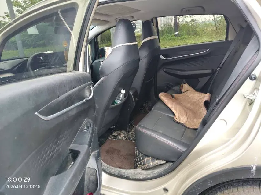 2022 Livan X3 PRO 1.5L 113HP L4 5MT,autocango,china used car exporter,china ev exporter,chinese used car exporter,chinese used ev exporter