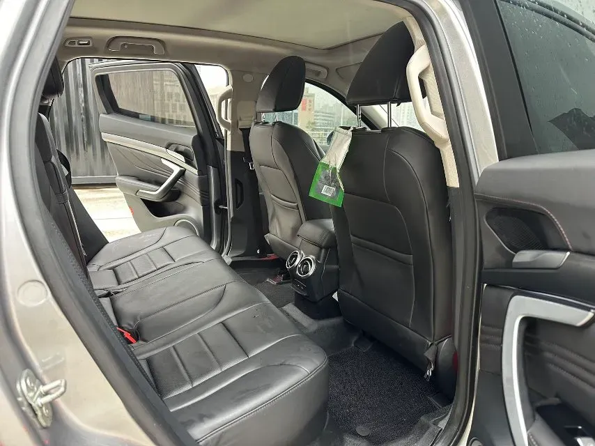 2017 WEY VV7 2.0T 234HP L4 7DCT,autocango,china used car exporter,china ev exporter,chinese used car exporter,chinese used ev exporter