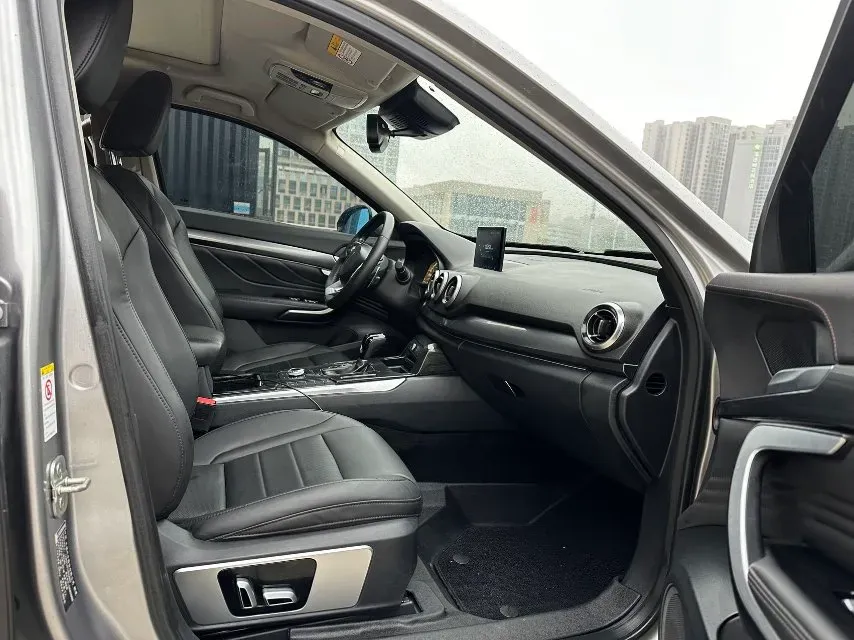 2017 WEY VV7 2.0T 234HP L4 7DCT,autocango,china used car exporter,china ev exporter,chinese used car exporter,chinese used ev exporter