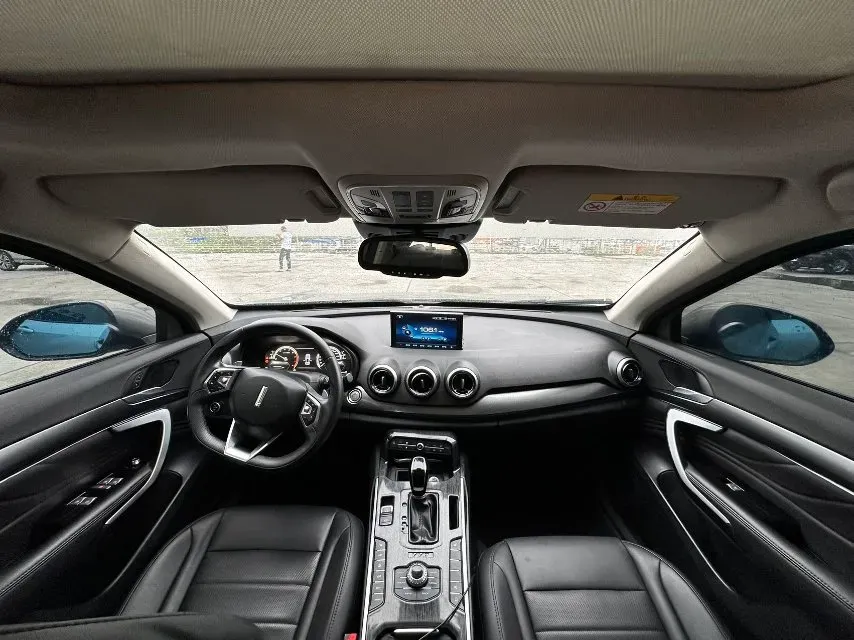 2017 WEY VV7 2.0T 234HP L4 7DCT,autocango,china used car exporter,china ev exporter,chinese used car exporter,chinese used ev exporter