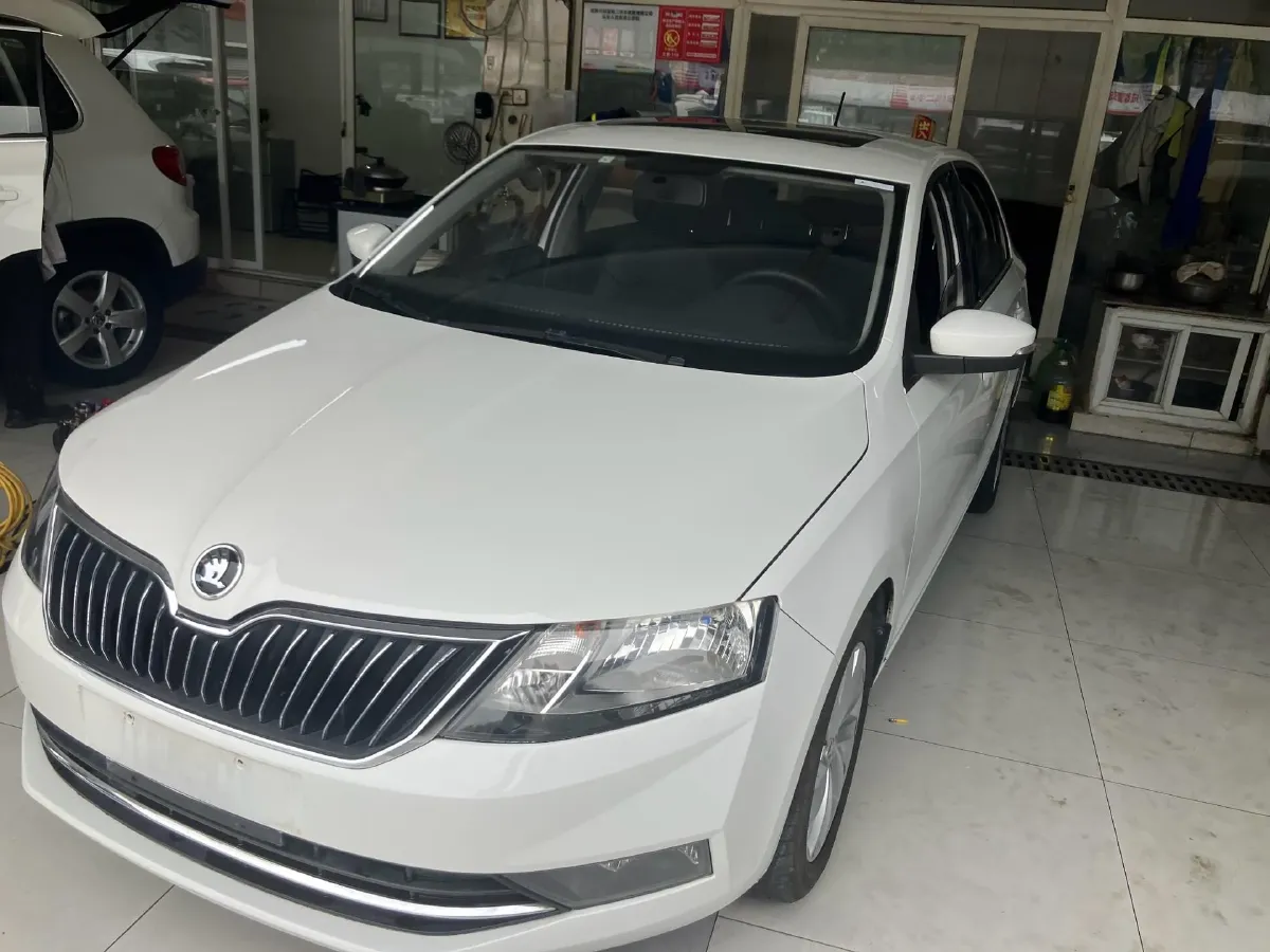 2018 Skoda Rapid 1.4L 90HP L4 5MT,autocango,china used car exporter,china ev exporter,chinese used car exporter,chinese used ev exporter