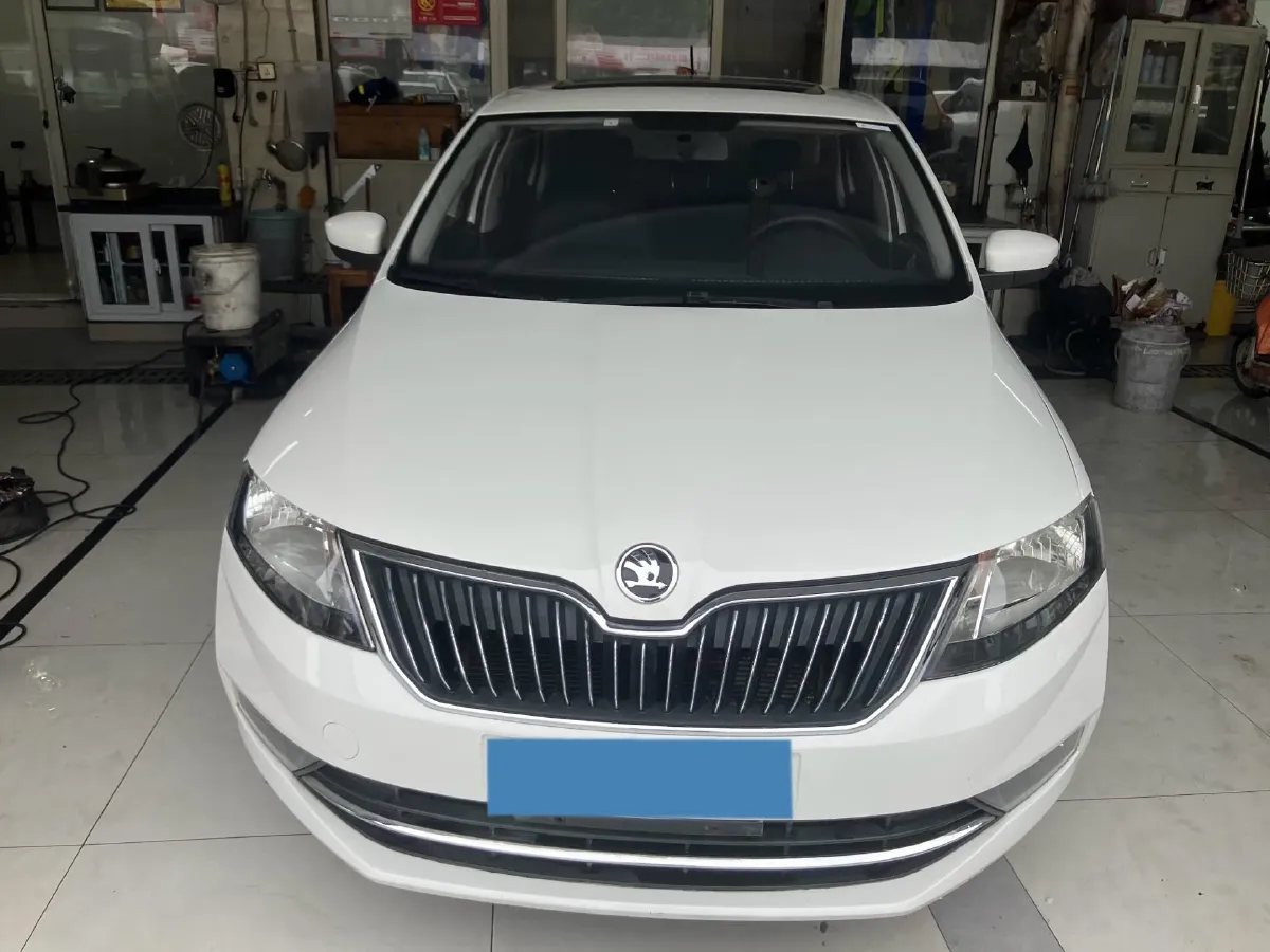 2018 Skoda Rapid 1.4L 90HP L4 5MT,autocango,china used car exporter,china ev exporter,chinese used car exporter,chinese used ev exporter