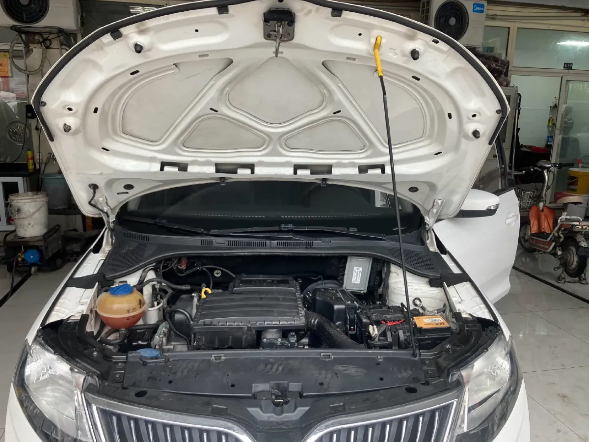 2018 Skoda Rapid 1.4L 90HP L4 5MT,autocango,china used car exporter,china ev exporter,chinese used car exporter,chinese used ev exporter