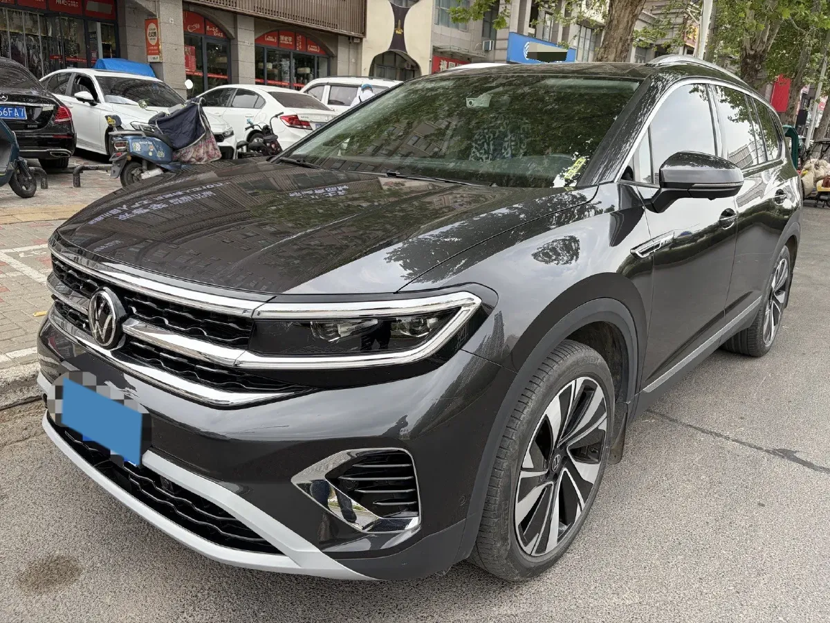 2023 Volkswagen Talagon 2.0T 220HP L4 7DCT,autocango,china used car exporter,china ev exporter,chinese used car exporter,chinese used ev exporter