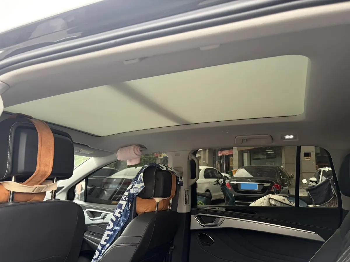 2023 Volkswagen Talagon 2.0T 220HP L4 7DCT,autocango,china used car exporter,china ev exporter,chinese used car exporter,chinese used ev exporter