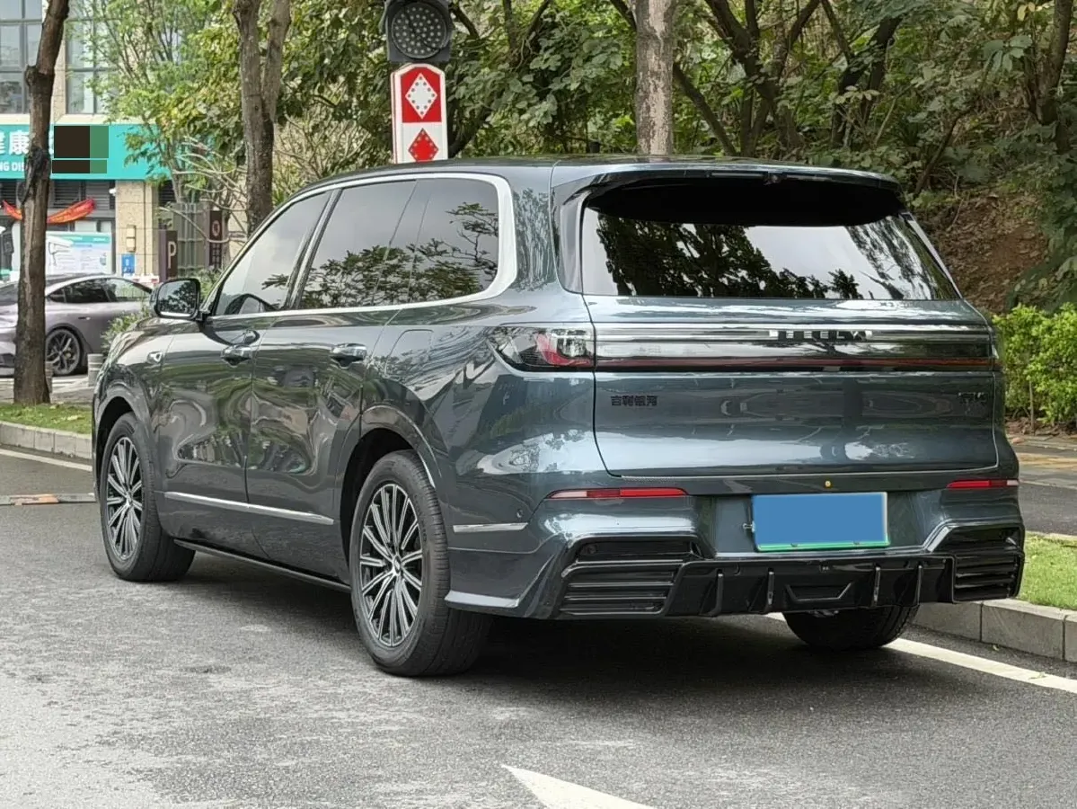 2025 Volkswagen Tiguan L 2.0T 220HP L4 7DCT,autocango,china used car exporter,china ev exporter,chinese used car exporter,chinese used ev exporter