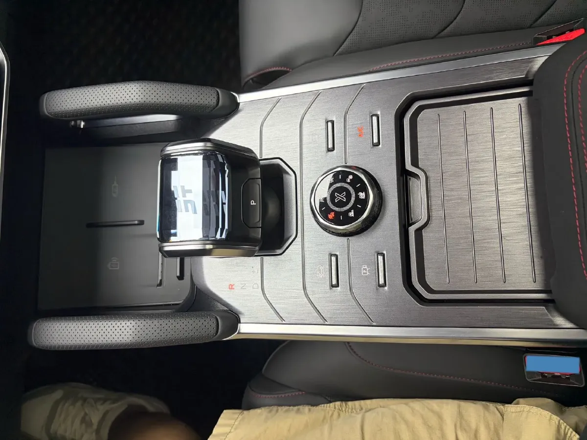 2023 Jetour Traveller 2.0T 254HP L4 8AT,autocango,china used car exporter,china ev exporter,chinese used car exporter,chinese used ev exporter