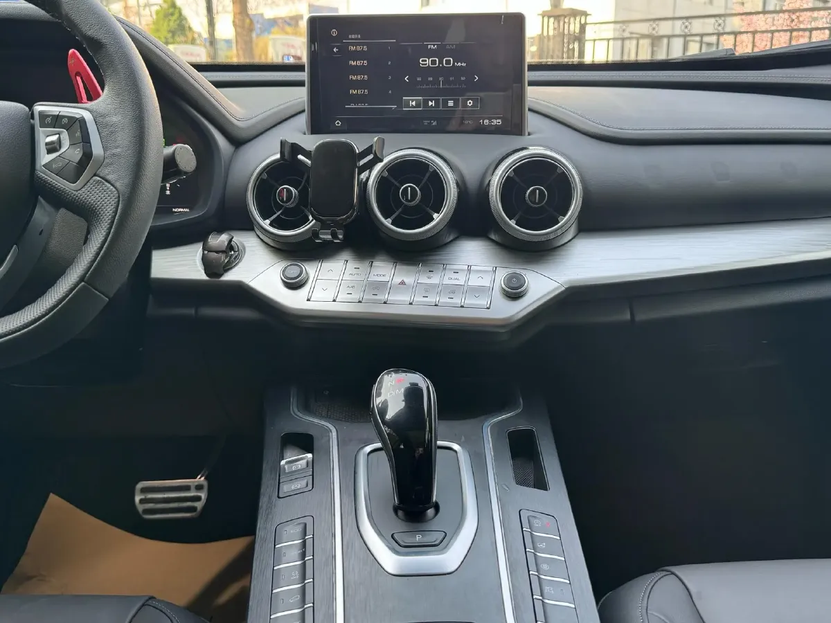 2019 WEY VV7 2.0T 227HP L4 7DCT,autocango,china used car exporter,china ev exporter,chinese used car exporter,chinese used ev exporter