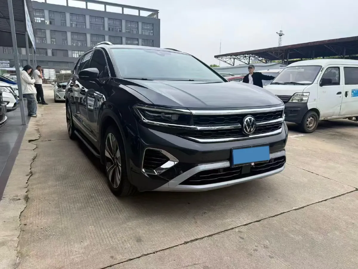 2023 Volkswagen Talagon 2.0T 220HP L4 7DCT,autocango,china used car exporter,china ev exporter,chinese used car exporter,chinese used ev exporter