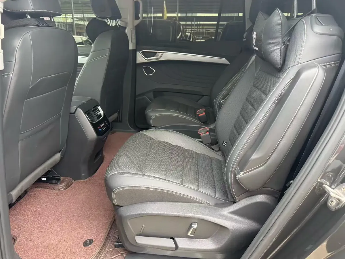 2023 Volkswagen Talagon 2.0T 220HP L4 7DCT,autocango,china used car exporter,china ev exporter,chinese used car exporter,chinese used ev exporter