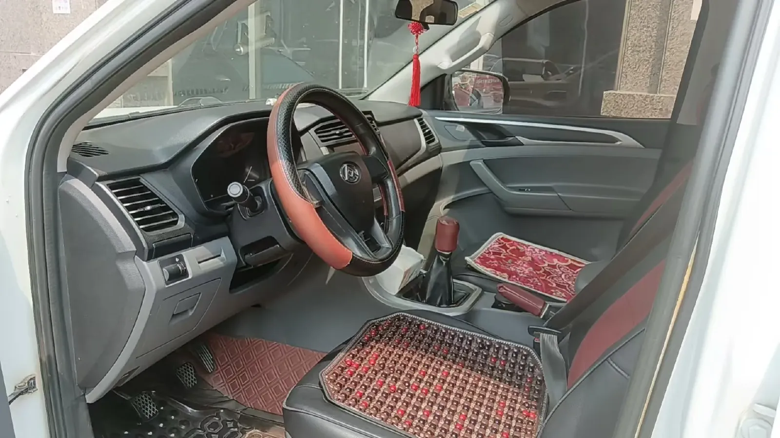 2017 MAXUS T60 2.8T 150HP L4 6MT,autocango,china used car exporter,china ev exporter,chinese used car exporter,chinese used ev exporter