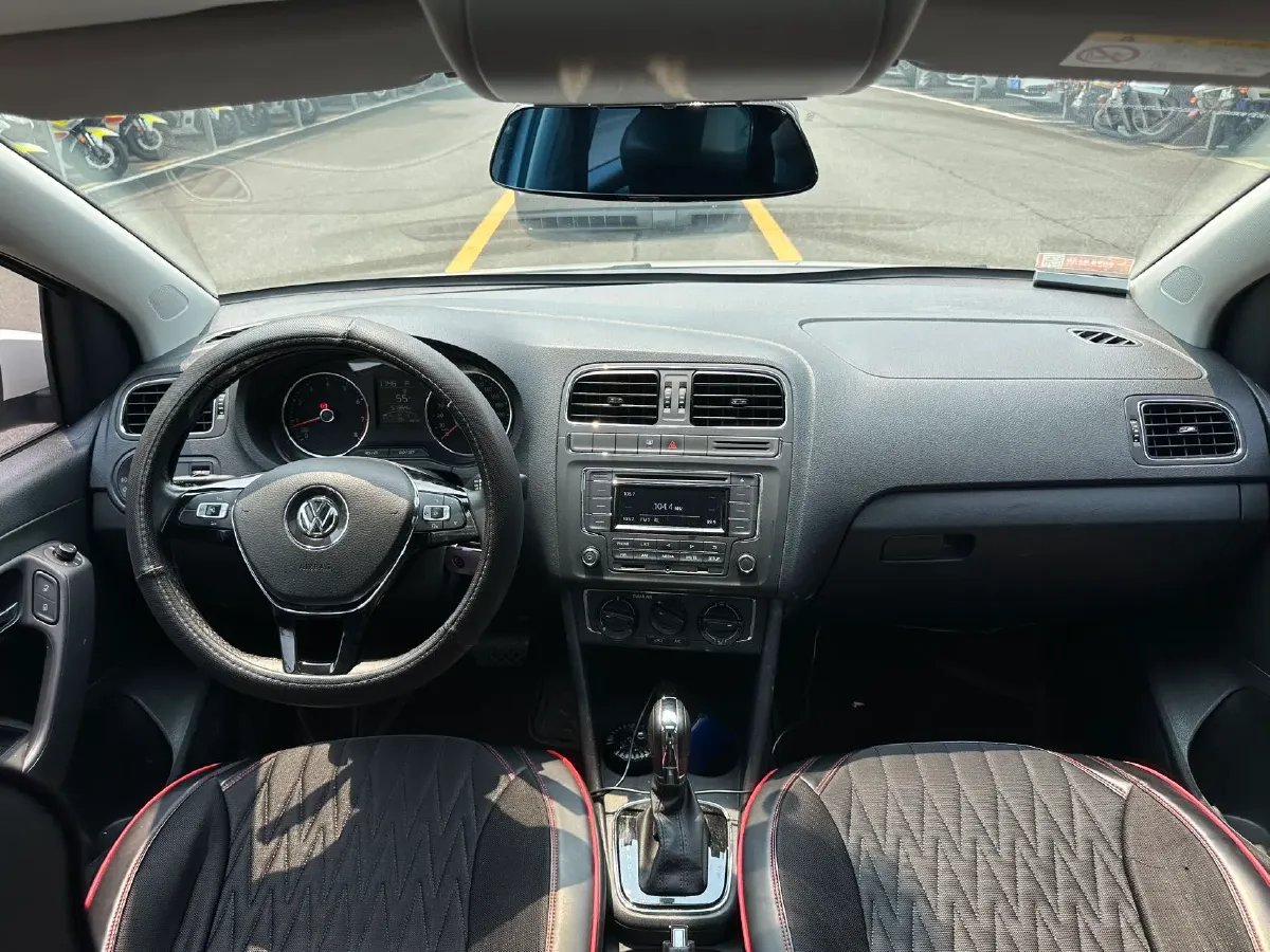 2016 Volkswagen Polo 1.6L 110HP L4 6AT,autocango,china used car exporter,china ev exporter,chinese used car exporter,chinese used ev exporter