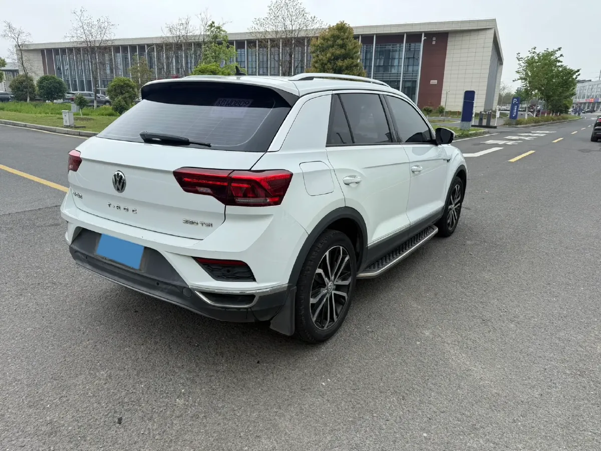 2019 Volkswagen T-Roc 1.4T 150HP L4 7DCT,autocango,china used car exporter,china ev exporter,chinese used car exporter,chinese used ev exporter