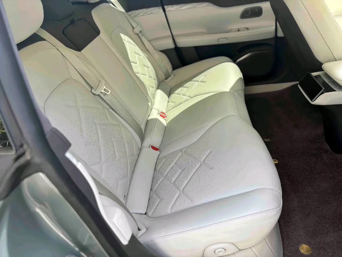 2021 Volkswagen ID.6 Crozz BEV 84.8KWH,autocango,china used car exporter,china ev exporter,chinese used car exporter,chinese used ev exporter