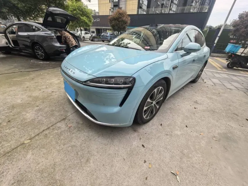 2025 Luxeed R7 REEV 156HP REEV 37KWH,autocango,china used car exporter,china ev exporter,chinese used car exporter,chinese used ev exporter