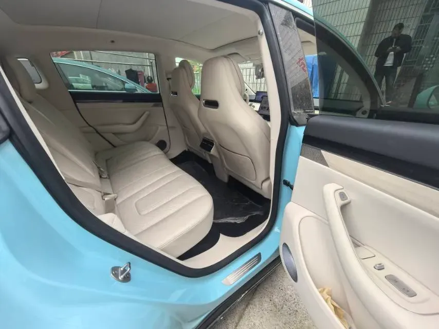 2025 Luxeed R7 REEV 156HP REEV 37KWH,autocango,china used car exporter,china ev exporter,chinese used car exporter,chinese used ev exporter