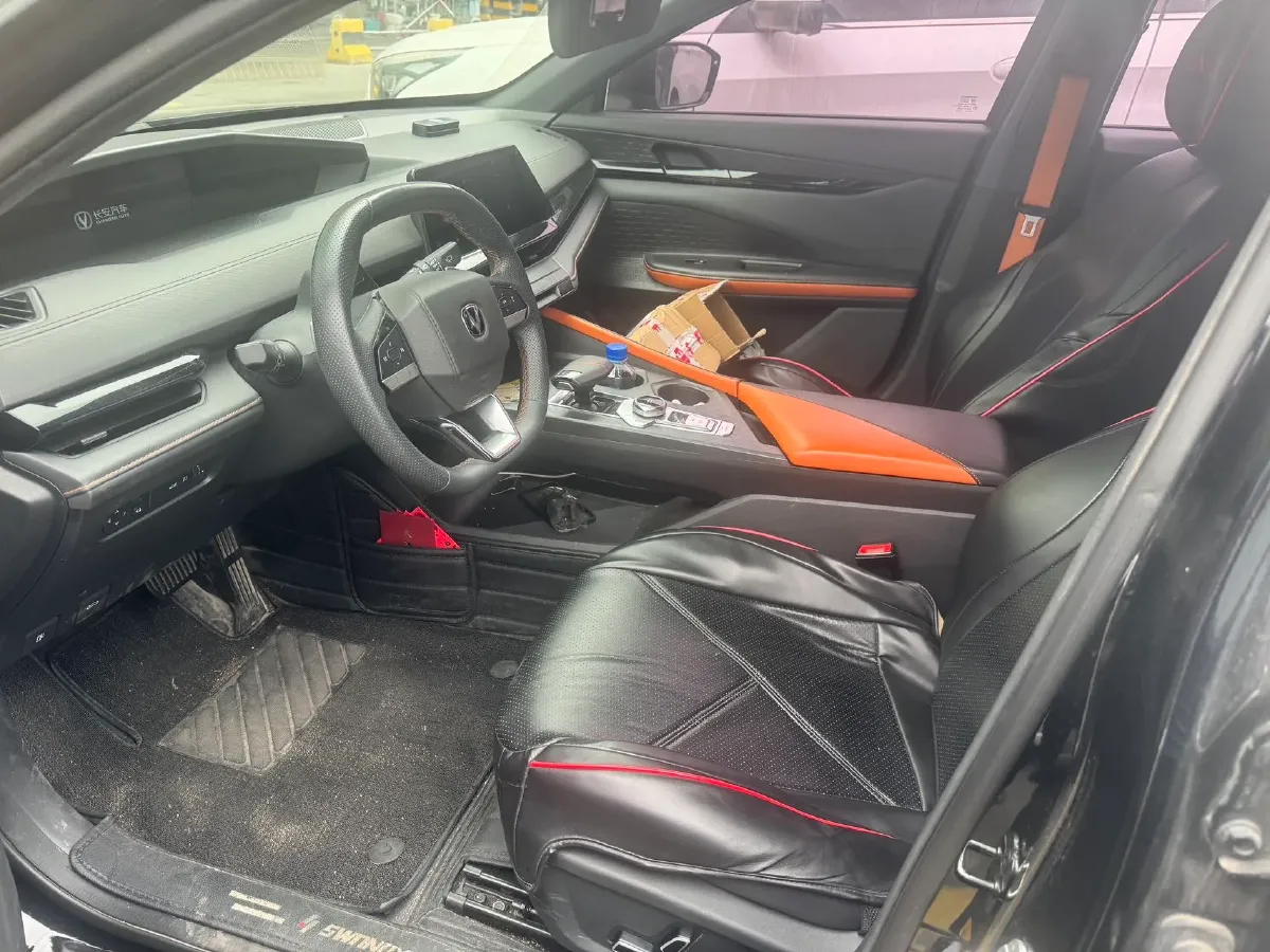 2022 ChangAn UNI-V 1.5T 188HP L4 7DCT,autocango,china used car exporter,china ev exporter,chinese used car exporter,chinese used ev exporter