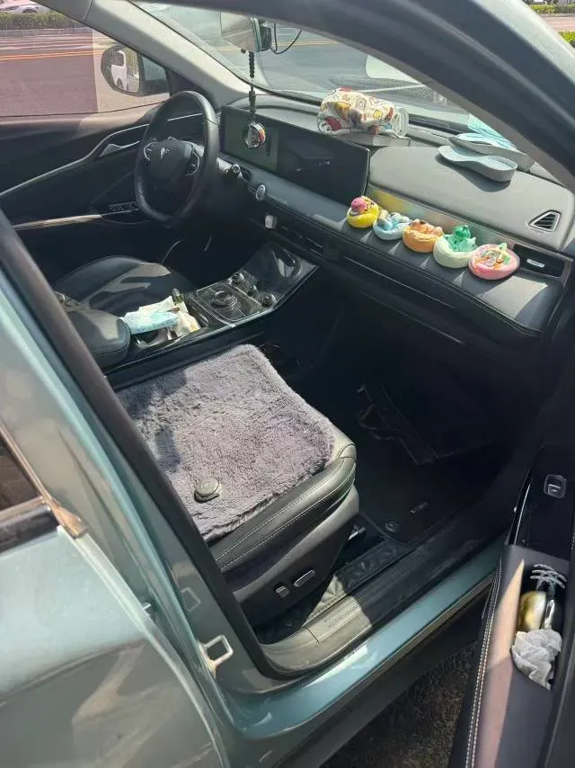 2021 Roewe RX5 1.5T 181HP L4 7DCT,autocango,china used car exporter,china ev exporter,chinese used car exporter,chinese used ev exporter