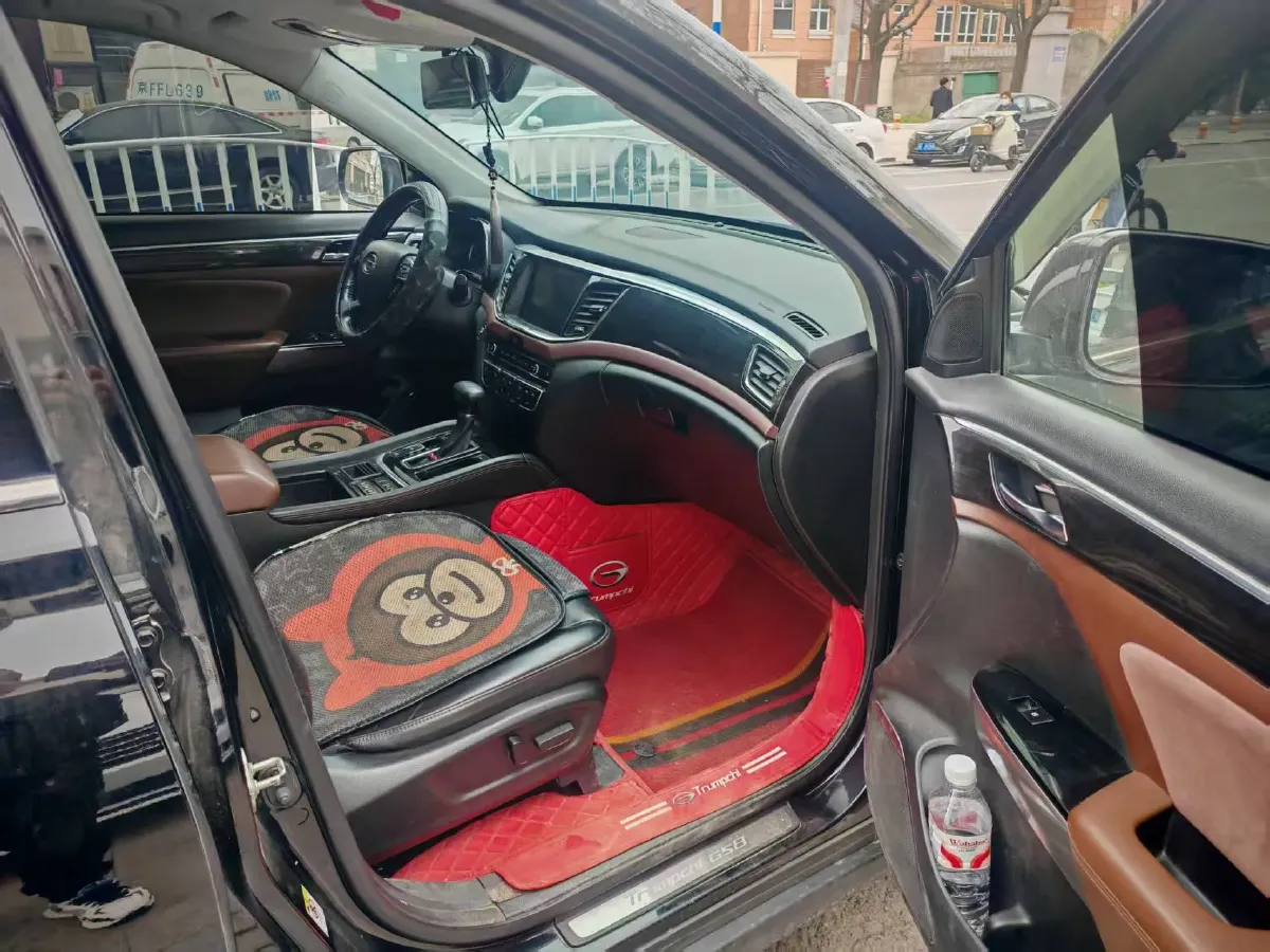 2017 GAC Trumpchi GS8 2.0T 201HP L4 6AT,autocango,china used car exporter,china ev exporter,chinese used car exporter,chinese used ev exporter