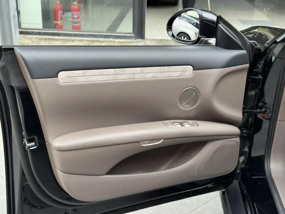 2025 IM L6 BEV,autocango,china used car exporter,china ev exporter,chinese used car exporter,chinese used ev exporter