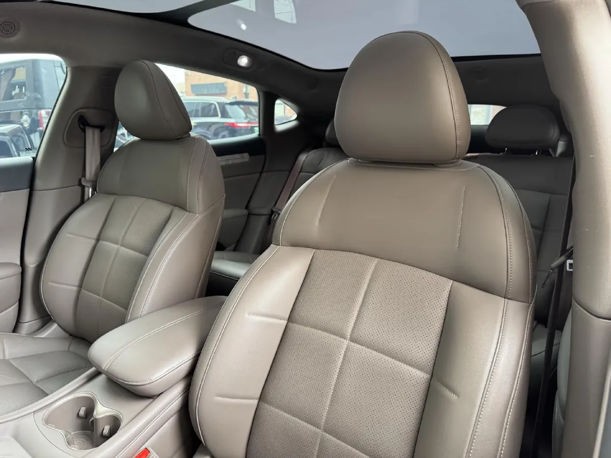 2025 IM L6 BEV,autocango,china used car exporter,china ev exporter,chinese used car exporter,chinese used ev exporter