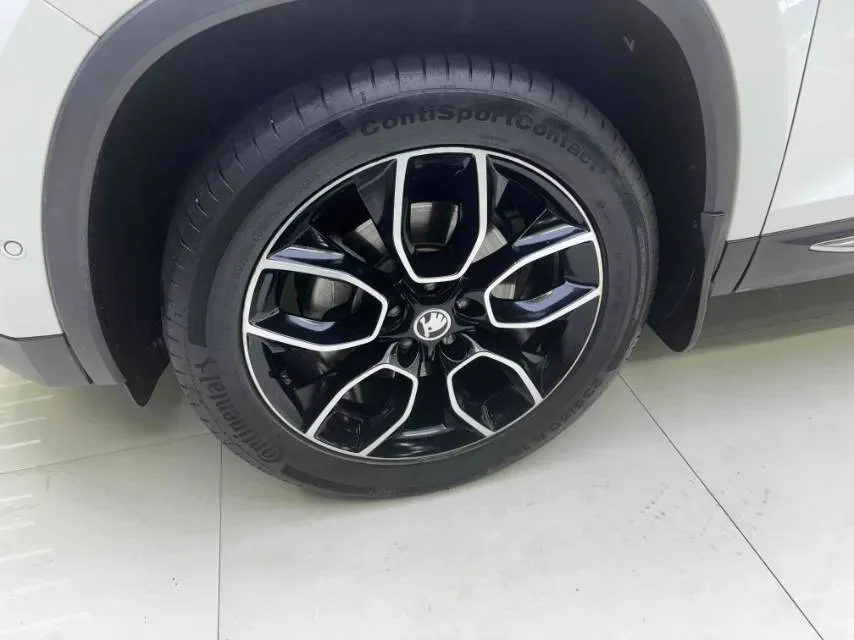 2018 Skoda Kodiak 2.0T 220HP L4 7DCT,autocango,china used car exporter,china ev exporter,chinese used car exporter,chinese used ev exporter
