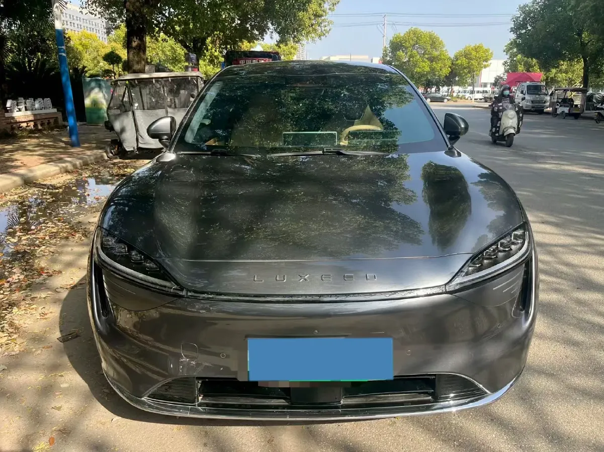 2025 Luxeed R7 REEV 156HP REEV 37KWH,autocango,china used car exporter,china ev exporter,chinese used car exporter,chinese used ev exporter