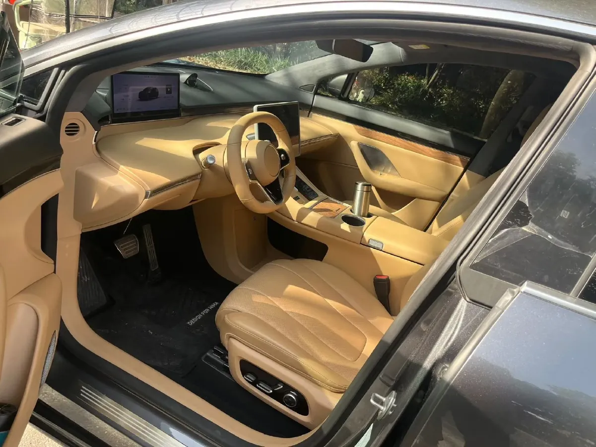 2025 Luxeed R7 REEV 156HP REEV 37KWH,autocango,china used car exporter,china ev exporter,chinese used car exporter,chinese used ev exporter