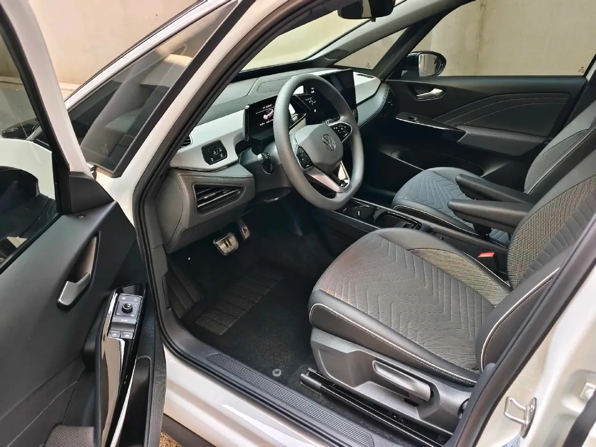 2024 Volkswagen ID.3 BEV 52.8KWH,autocango,china used car exporter,china ev exporter,chinese used car exporter,chinese used ev exporter