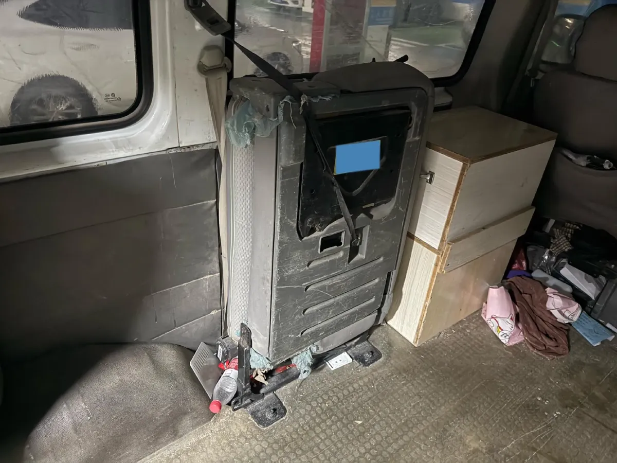 2018 MAXUS XinTu V80 2.5T 136HP L4 6MT,autocango,china used car exporter,china ev exporter,chinese used car exporter,chinese used ev exporter