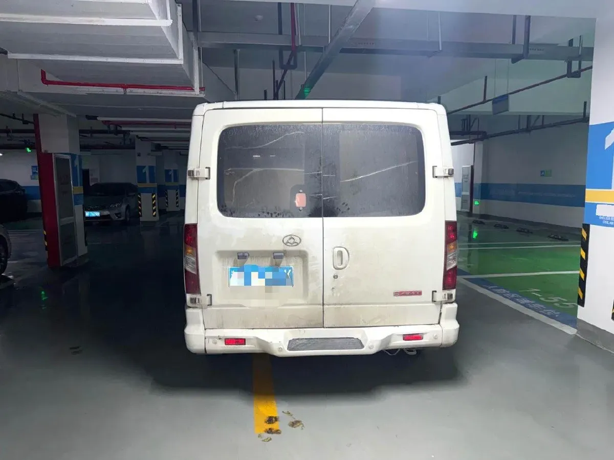 2018 MAXUS XinTu V80 2.5T 136HP L4 6MT,autocango,china used car exporter,china ev exporter,chinese used car exporter,chinese used ev exporter