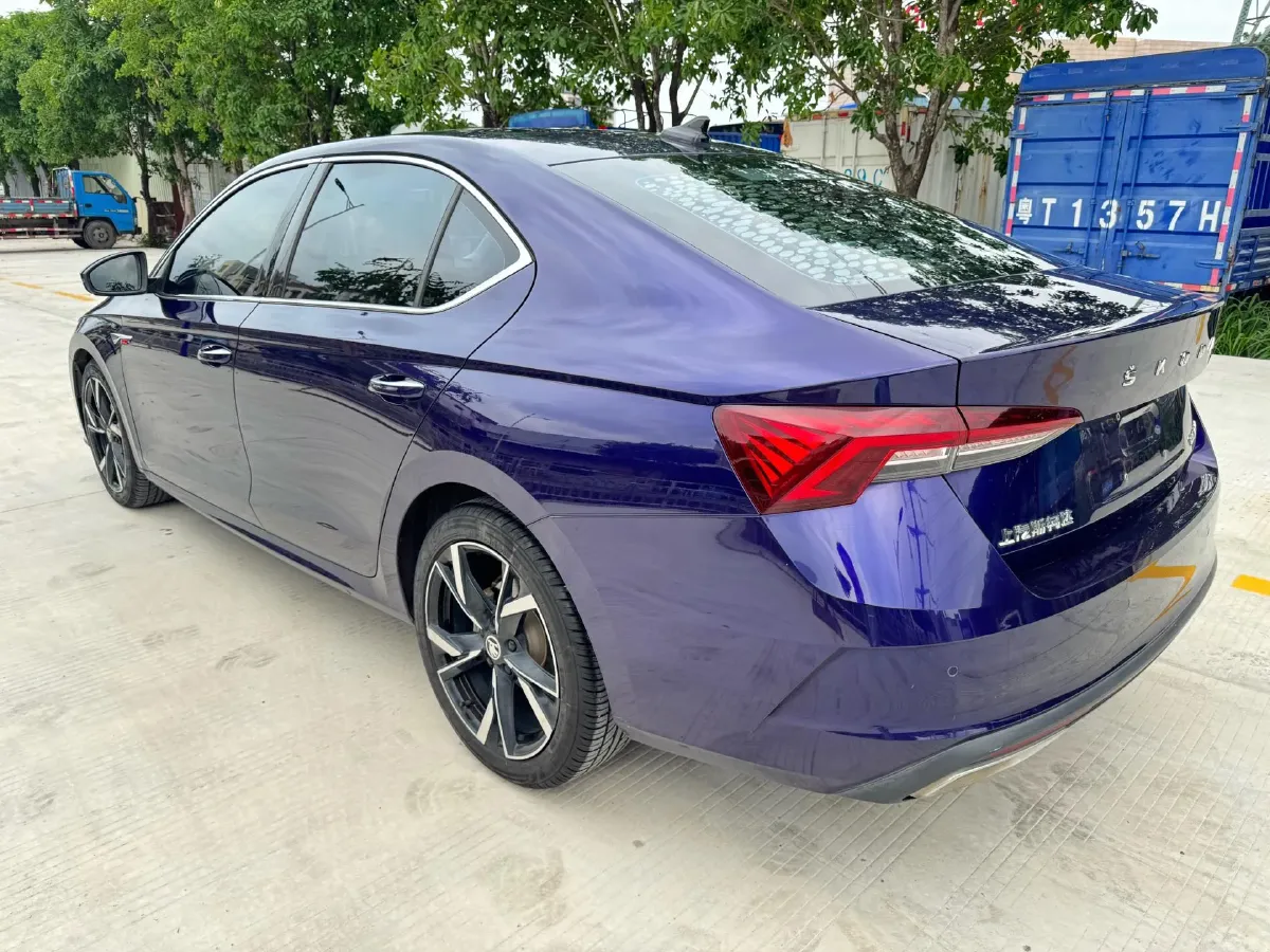 2021 Skoda Octavia 1.4T 150HP L4 7DCT,autocango,china used car exporter,china ev exporter,chinese used car exporter,chinese used ev exporter