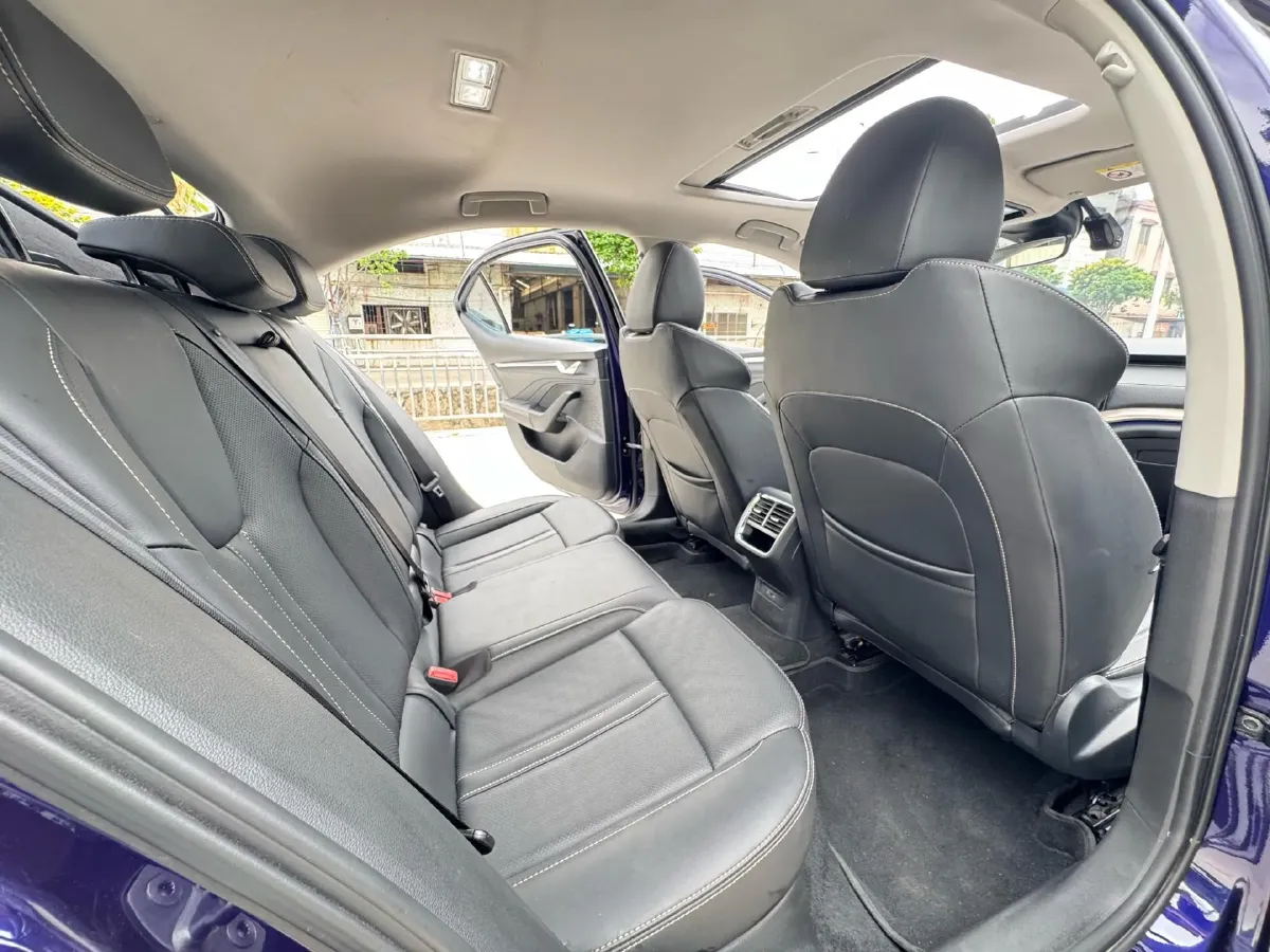 2021 Skoda Octavia 1.4T 150HP L4 7DCT,autocango,china used car exporter,china ev exporter,chinese used car exporter,chinese used ev exporter