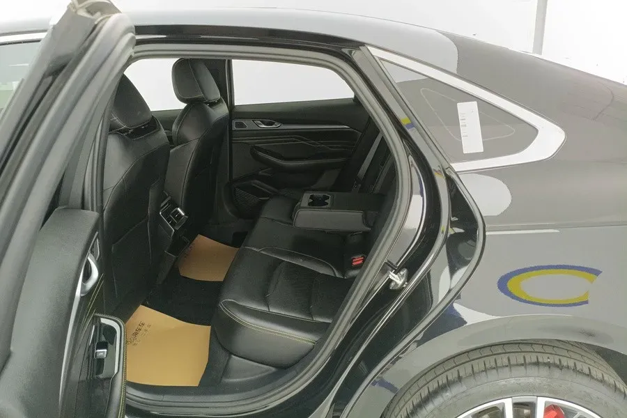 2023 Geely Preface 1.5T 181HP L4 7DCT,autocango,china used car exporter,china ev exporter,chinese used car exporter,chinese used ev exporter