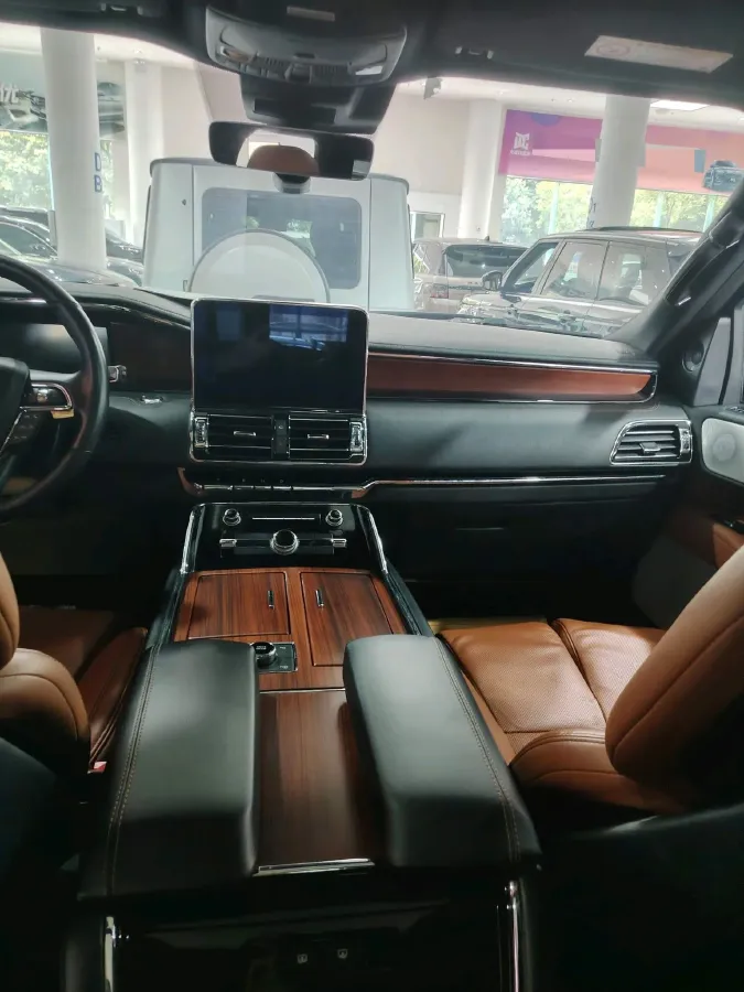 2020 Lincoln Navigator 3.5T 388HP V6 10AT,autocango,china used car exporter,china ev exporter,chinese used car exporter,chinese used ev exporter