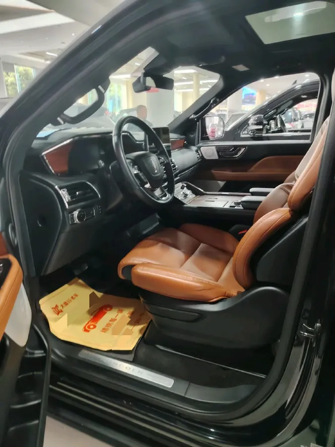 2020 Lincoln Navigator 3.5T 388HP V6 10AT,autocango,china used car exporter,china ev exporter,chinese used car exporter,chinese used ev exporter