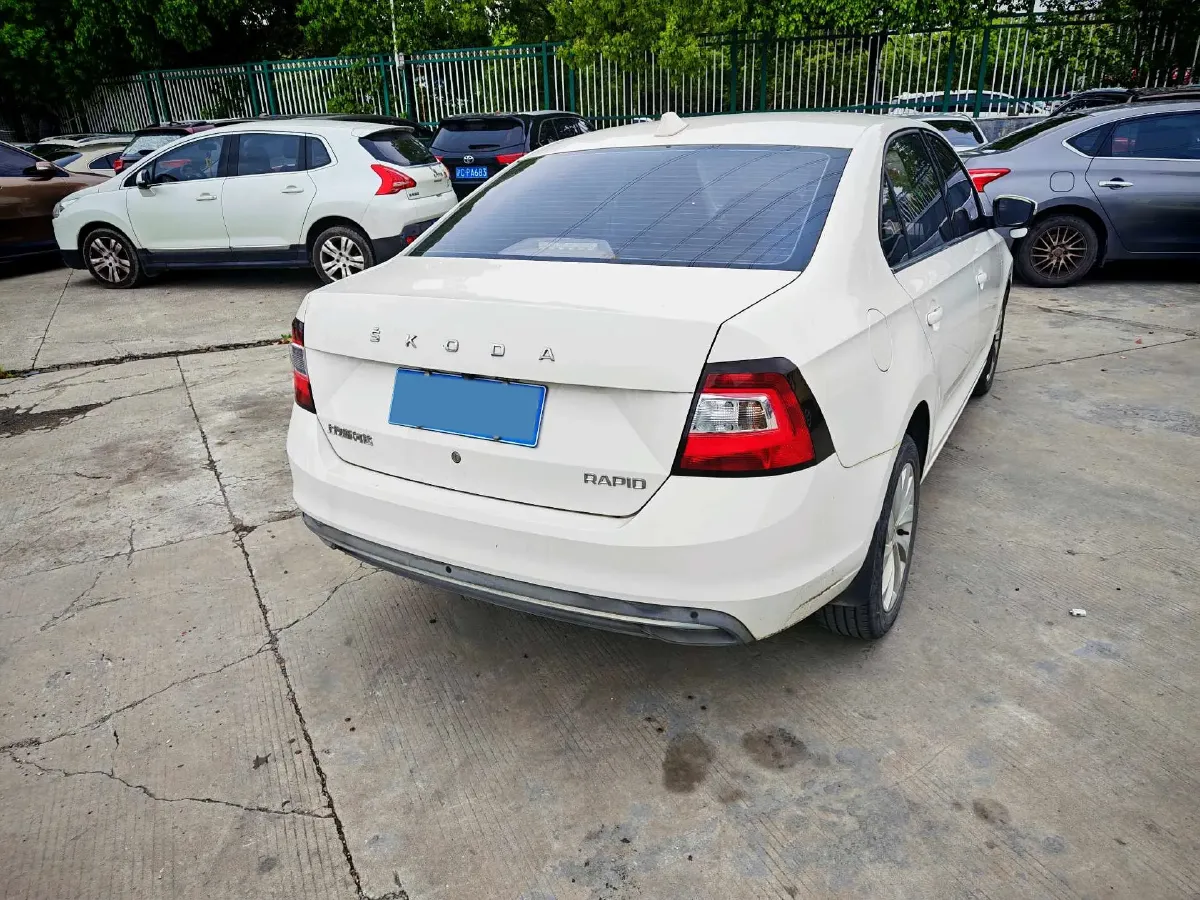 2019 SWM G01 1.5T 156HP L4 6AT,autocango,china used car exporter,china ev exporter,chinese used car exporter,chinese used ev exporter