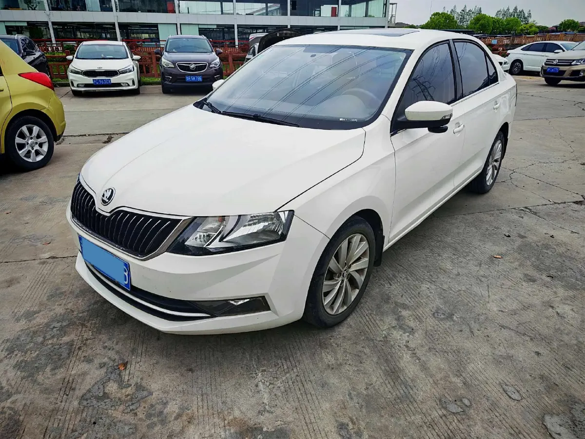 2019 SWM G01 1.5T 156HP L4 6AT,autocango,china used car exporter,china ev exporter,chinese used car exporter,chinese used ev exporter