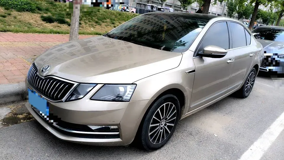 2019 Skoda Octavia 1.5L 116HP L4 6AT,autocango,china used car exporter,china ev exporter,chinese used car exporter,chinese used ev exporter