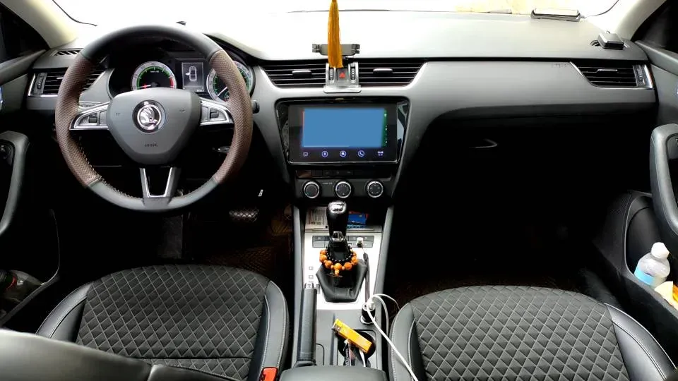 2019 Skoda Octavia 1.5L 116HP L4 6AT,autocango,china used car exporter,china ev exporter,chinese used car exporter,chinese used ev exporter