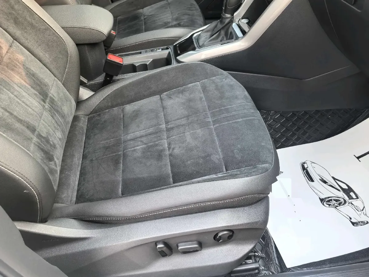 2022 Volkswagen T-Roc 1.4T 150HP L4 7DCT,autocango,china used car exporter,china ev exporter,chinese used car exporter,chinese used ev exporter