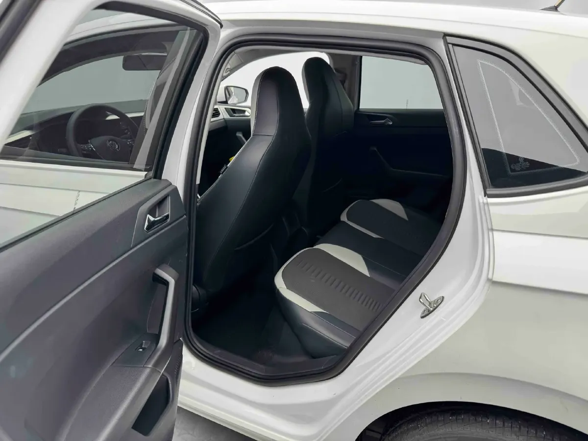 2019 Volkswagen Polo 1.5L 113HP L4 6AT,autocango,china used car exporter,china ev exporter,chinese used car exporter,chinese used ev exporter