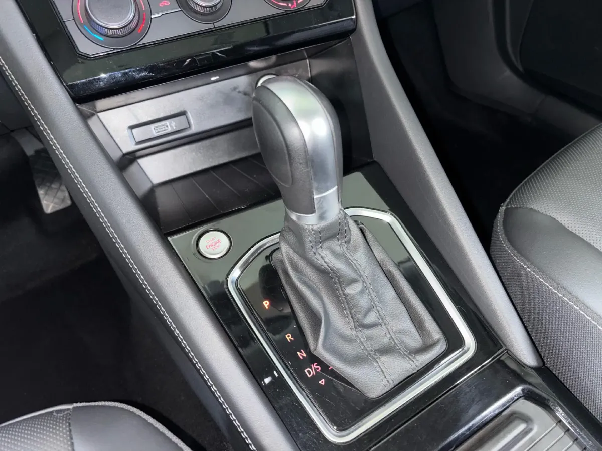 2022 Jetta VS5 1.4T 150HP L4 6AT,autocango,china used car exporter,china ev exporter,chinese used car exporter,chinese used ev exporter