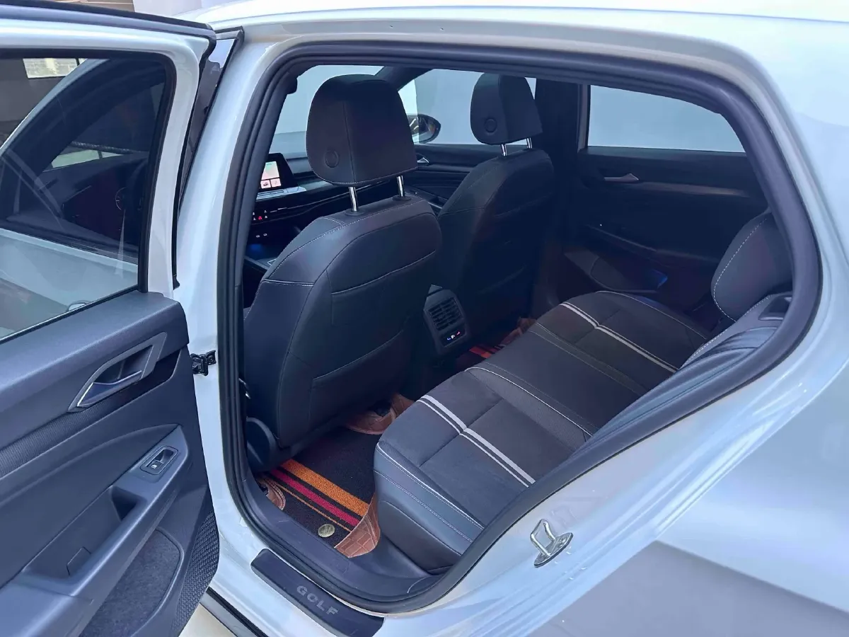 2023 Volkswagen Golf 1.4T 150HP L4 7DCT,autocango,china used car exporter,china ev exporter,chinese used car exporter,chinese used ev exporter