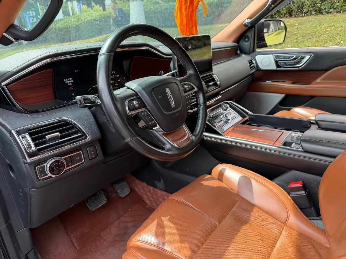 2020 Lincoln Navigator 3.5T 388HP V6 10AT,autocango,china used car exporter,china ev exporter,chinese used car exporter,chinese used ev exporter