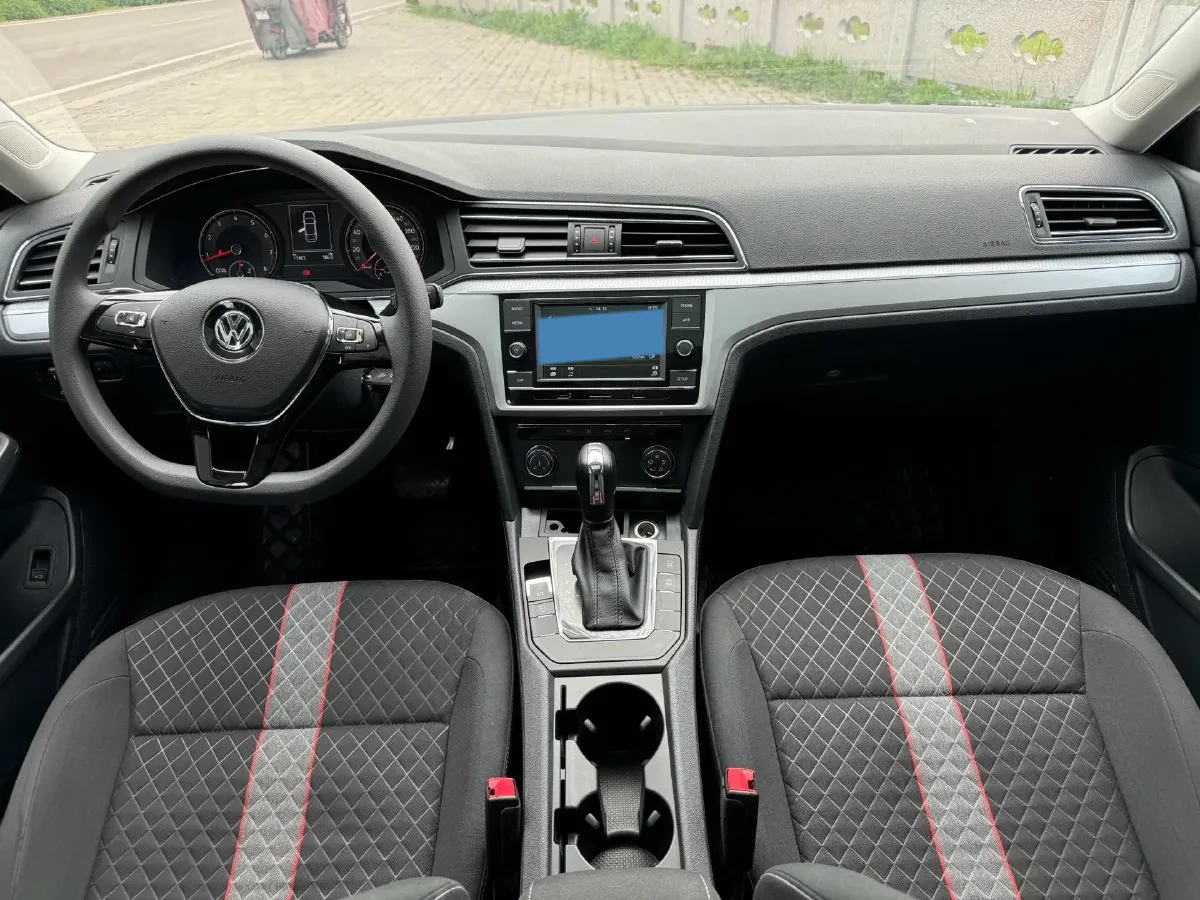 2019 Volkswagen T-Cross 1.4T 150HP L4 7DCT,autocango,china used car exporter,china ev exporter,chinese used car exporter,chinese used ev exporter