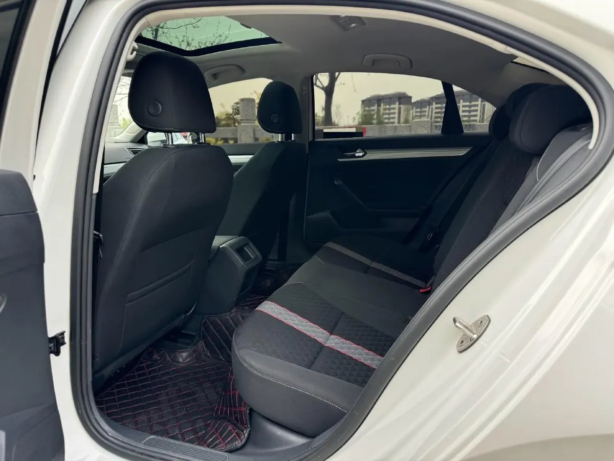 2019 Volkswagen T-Cross 1.4T 150HP L4 7DCT,autocango,china used car exporter,china ev exporter,chinese used car exporter,chinese used ev exporter