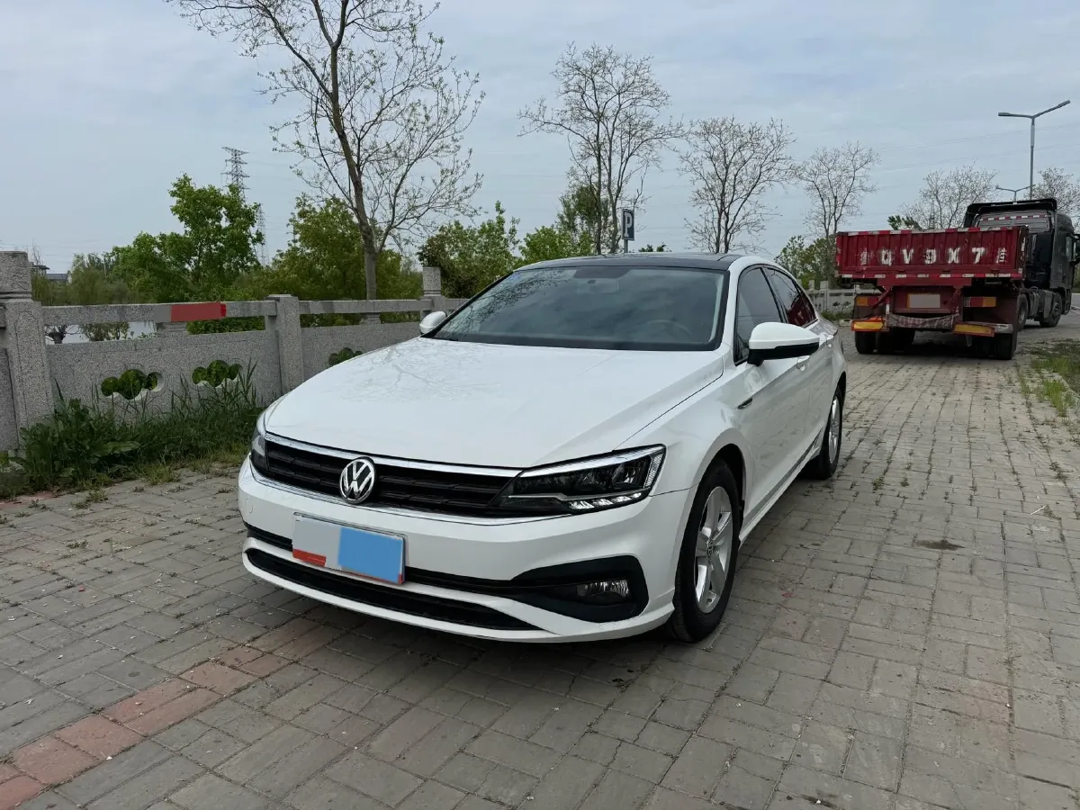2019 Volkswagen T-Cross 1.4T 150HP L4 7DCT,autocango,china used car exporter,china ev exporter,chinese used car exporter,chinese used ev exporter