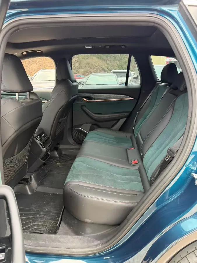 2021 Geely Monjaro 2.0T 218HP L4 7DCT,autocango,china used car exporter,china ev exporter,chinese used car exporter,chinese used ev exporter